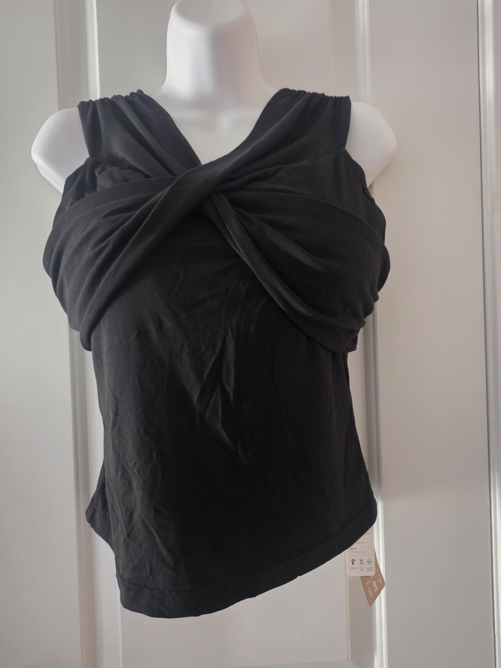 Skin KissS OGL Black Twist-Front Sleeveless Bra Top Size L.